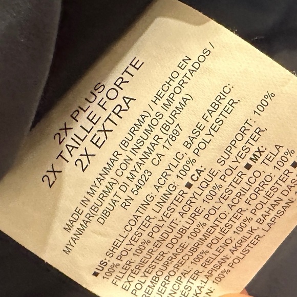 Old Navy Lightweight Navy Quilted Vest - Picture 5 of 5